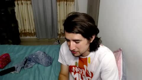 Snapshot of myke_xxx chatting on May 2026 01:10:02 AM mike online show from May 2026 01:10:02 AM