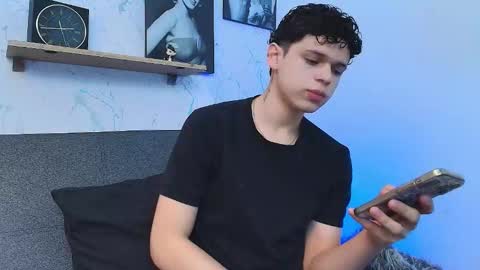 Mykel   online show from March 2026 02:33:02 PM