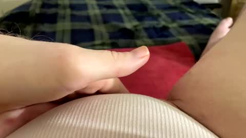 Snapshot of mykittyneedsuu chatting on October 2025 09:55:01 AM Kitty online show from October 2025 09:55:01 AM