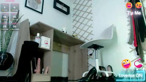 Snapshot of myla_sarah1 chatting on November 2025 09:32:01 PM myla sarah1 online show from November 2025 09:32:01 PM