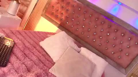 Snapshot of myladreams_ chatting on July 2026 03:36:02 AM Myla online show from July 2026 03:36:02 AM