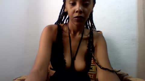 mylah27 online show from October 2025 05:52:01 AM