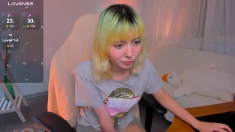 Snapshot of mylaweb chatting on December 2024 01:53:02 AM MylaFlores online show from December 2024 01:53:02 AM