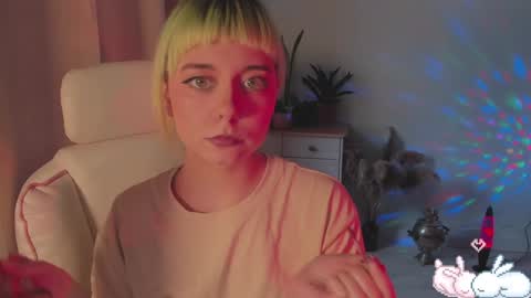 Snapshot of mylaweb chatting on December 2024 09:03:01 AM MylaFlores online show from December 2024 09:03:01 AM