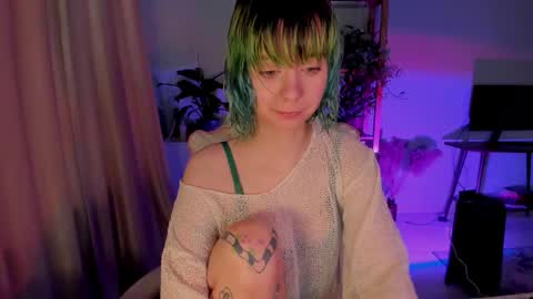 Snapshot of mylaweb chatting on September 2025 05:07:01 AM MylaFlores online show from September 2025 05:07:01 AM