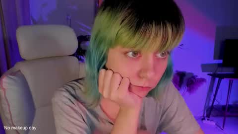 Snapshot of mylaweb chatting on September 2025 02:00:02 AM MylaFlores online show from September 2025 02:00:02 AM