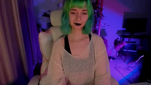 Snapshot of mylaweb chatting on October 2025 01:58:02 AM MylaFlores online show from October 2025 01:58:02 AM