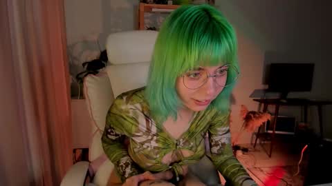 Snapshot of mylaweb chatting on October 2025 03:15:02 AM MylaFlores online show from October 2025 03:15:02 AM