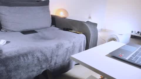 Snapshot of mylegsonheels chatting on February 2025 12:19:01 AM Anda online show from February 2025 12:19:01 AM