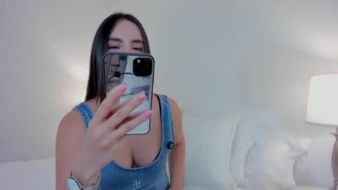 Myle online show from September 2025 11:31:02 PM