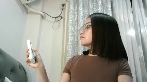 Lucie  online show from January 2025 01:14:02 PM