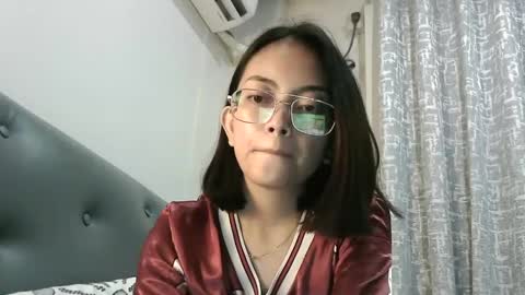 Lucie  online show from January 2025 05:05:02 PM