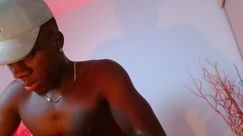 Mylo Wallace  online show from February 2025 06:46:02 AM