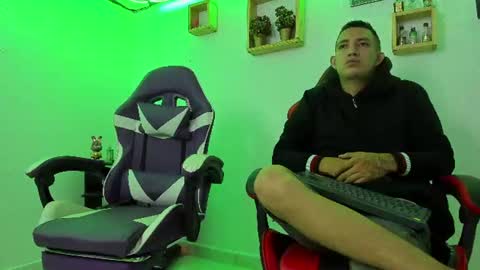 Myluandjack online show from July 2026 09:35:02 AM