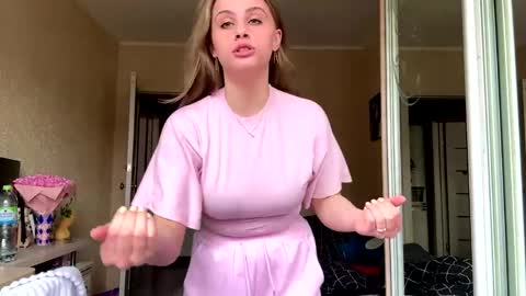 Ele online show from April 2026 07:20:01 AM