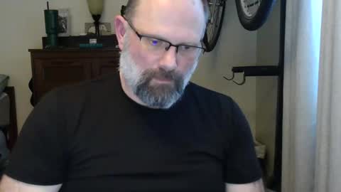 Just hanging out - No pressure online show from April 2026 02:04:02 AM