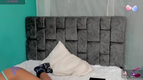 Snapshot of myst18_hunter chatting on November 2025 11:44:01 AM Myst Hunter online show from November 2025 11:44:01 AM