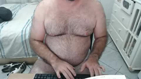 mysterbearmg online show from February 2026 10:39:01 PM