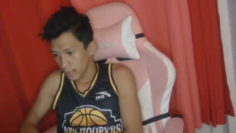 Snapshot of mysterious_man15 chatting on February 2025 12:37:02 PM mysterious_man15 online show from February 2025 12:37:02 PM