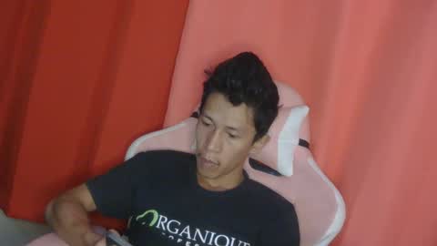 Snapshot of mysterious_man15 chatting on March 2025 09:58:02 AM mysterious_man15 online show from March 2025 09:58:02 AM