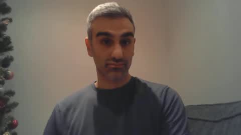 Snapshot of mystery2025 chatting on December 2024 09:28:01 PM Mystery2025 online show from December 2024 09:28:01 PM