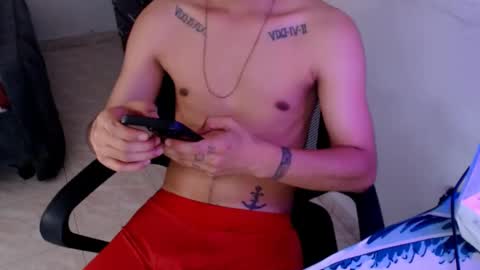 Snapshot of mysteryboy_thin16 chatting on March 2025 09:37:02 PM mysteryboy_thin16 online show from March 2025 09:37:02 PM