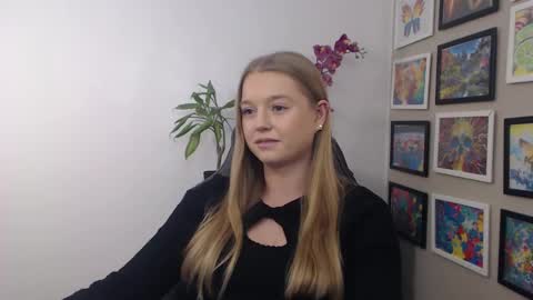 Erica online show from December 2024 12:11:02 PM