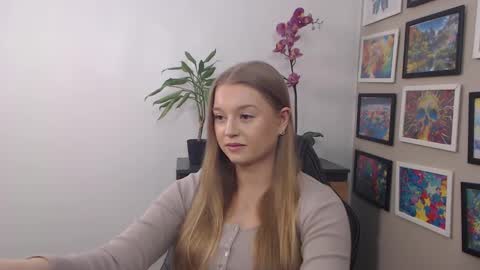 Erica online show from February 2025 09:00:02 AM