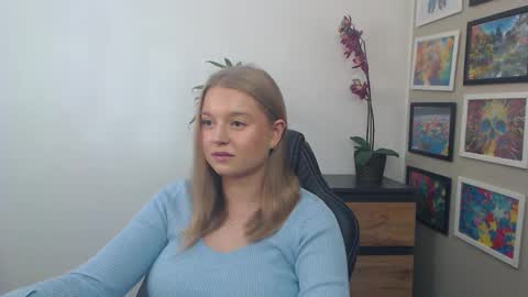 Erica online show from September 2025 08:16:01 AM