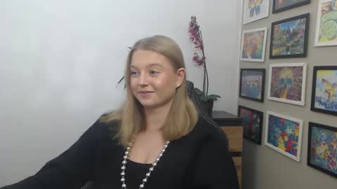 Erica online show from November 2025 09:09:01 AM