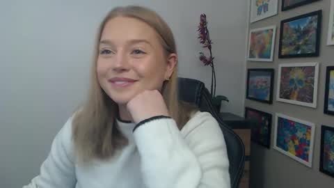 Erica online show from December 2025 10:57:01 AM