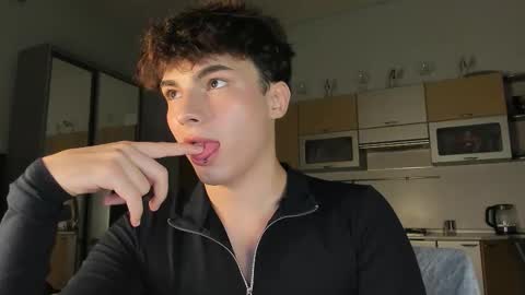 Snapshot of mystic_evan chatting on October 2025 02:14:02 PM Evan Brown online show from October 2025 02:14:02 PM