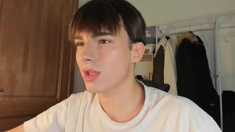 Snapshot of mystic_evan chatting on October 2025 08:31:01 PM Evan Brown online show from October 2025 08:31:01 PM