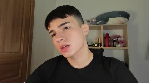 Snapshot of mystic_evan chatting on October 2025 11:09:02 PM Evan Brown online show from October 2025 11:09:02 PM