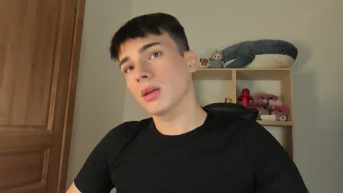 Snapshot of mystic_evan chatting on November 2025 11:15:01 PM Evan Brown online show from November 2025 11:15:01 PM