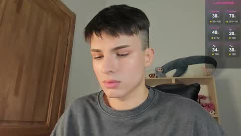 Snapshot of mystic_evan chatting on November 2025 06:45:02 AM Evan Brown online show from November 2025 06:45:02 AM