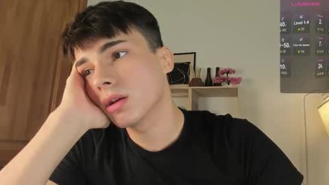 Snapshot of mystic_evan chatting on November 2025 10:35:01 PM Evan Brown online show from November 2025 10:35:01 PM