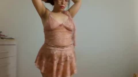 Snapshot of mystic_mika chatting on November 2025 06:51:01 PM Mika online show from November 2025 06:51:01 PM