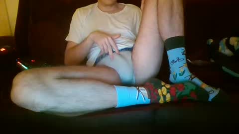 Snapshot of mysticalstoner chatting on December 2024 03:04:02 AM HorniestBoy online show from December 2024 03:04:02 AM