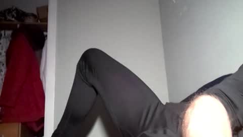 Snapshot of n33ds2br33d chatting on November 2025 04:00:02 AM n33ds2br33d online show from November 2025 04:00:02 AM