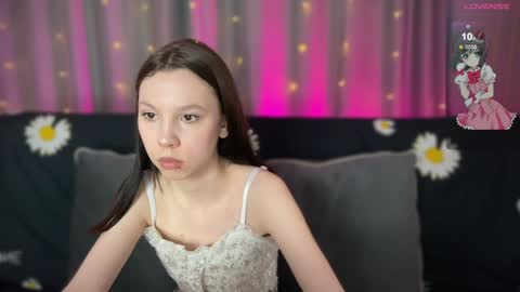 Snapshot of na_prikole_ chatting on January 2025 07:31:01 PM Vanessa and Julia online show from January 2025 07:31:01 PM