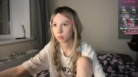 Snapshot of na_prikole_ chatting on February 2025 08:22:02 PM Vanessa and Julia online show from February 2025 08:22:02 PM