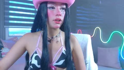 Snapshot of naaomi_cute chatting on October 2025 10:33:02 PM naaomi_cute online show from October 2025 10:33:02 PM