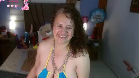 Snapshot of nadia_84 chatting on June 2026 12:28:02 PM nadia_84 online show from June 2026 12:28:02 PM