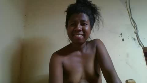 nadiasando online show from December 2025 06:27:01 PM