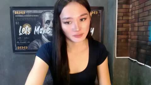 nadiestar online show from May 2026 11:46:02 PM
