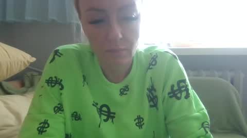 nadinnnea online show from January 2026 12:54:02 PM