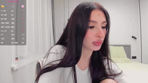 Snapshot of nadyayax chatting on November 2025 01:29:02 PM Nadya online show from November 2025 01:29:02 PM