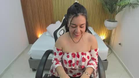 Snapshot of nahia_13 chatting on February 2025 11:54:01 AM N A H I A online show from February 2025 11:54:01 AM