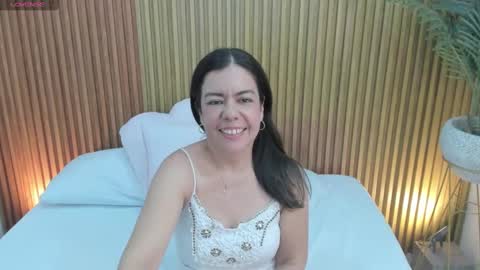 Snapshot of nahia_13 chatting on February 2025 02:59:01 PM N A H I A online show from February 2025 02:59:01 PM